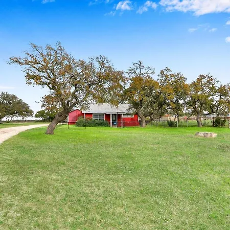 Lighthouse Hill Ranch - Red House Villa